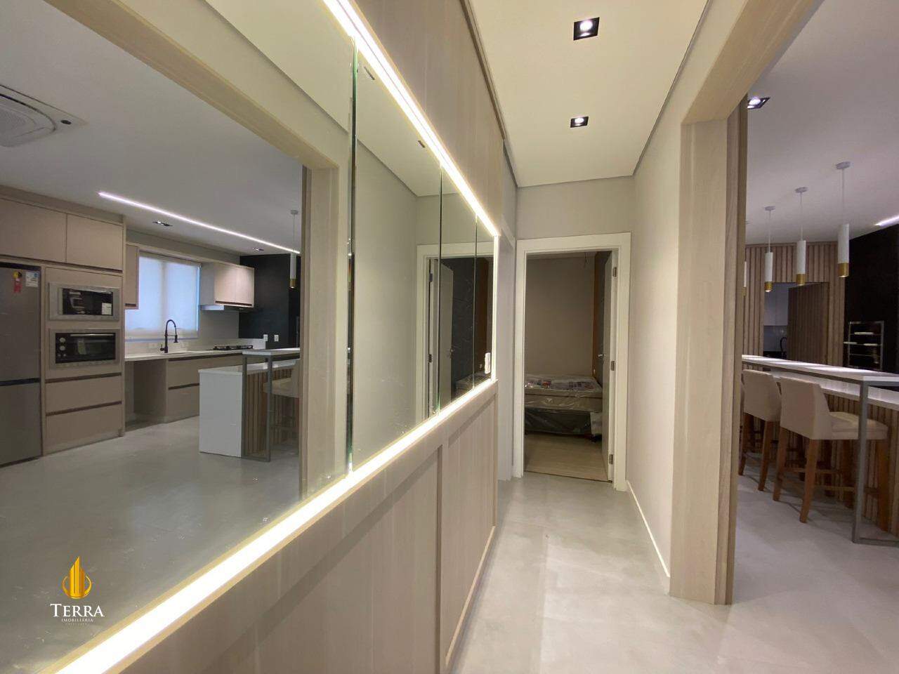 Edifício Costa Esmeralda Apartamento com 3 quartos, Pioneiros: 