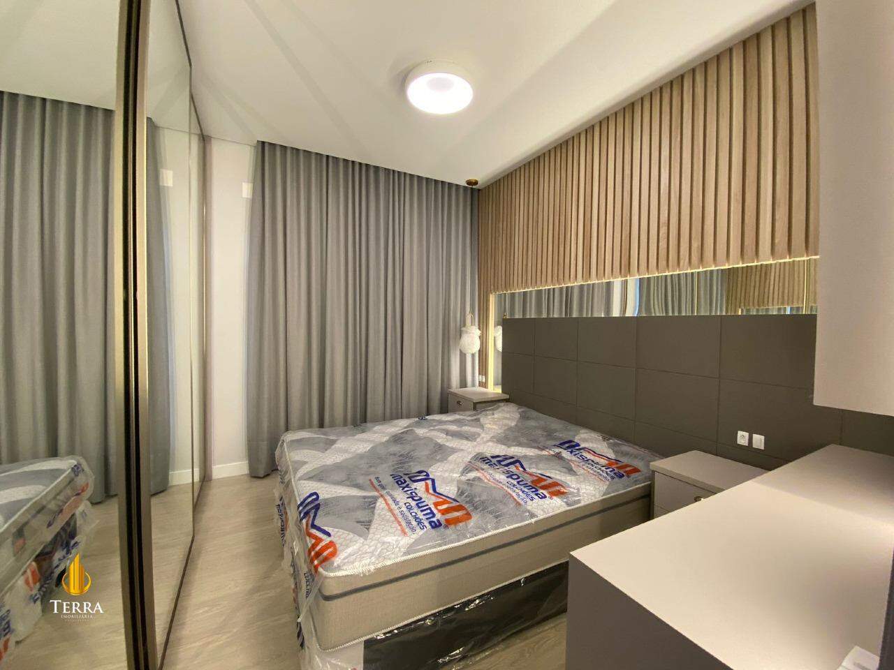 Edifício Costa Esmeralda Apartamento com 3 quartos, Pioneiros: 