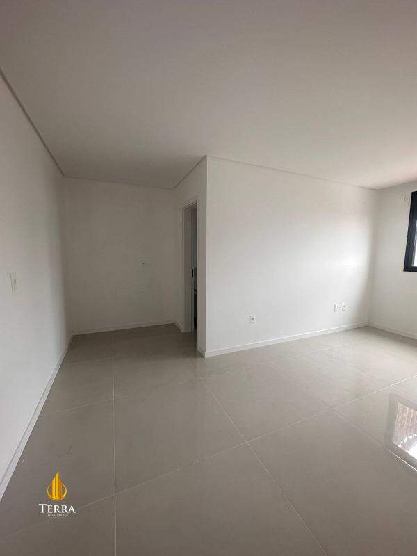 Brava Palace Residence Apartamento com 4 quartos, Praia Brava: 