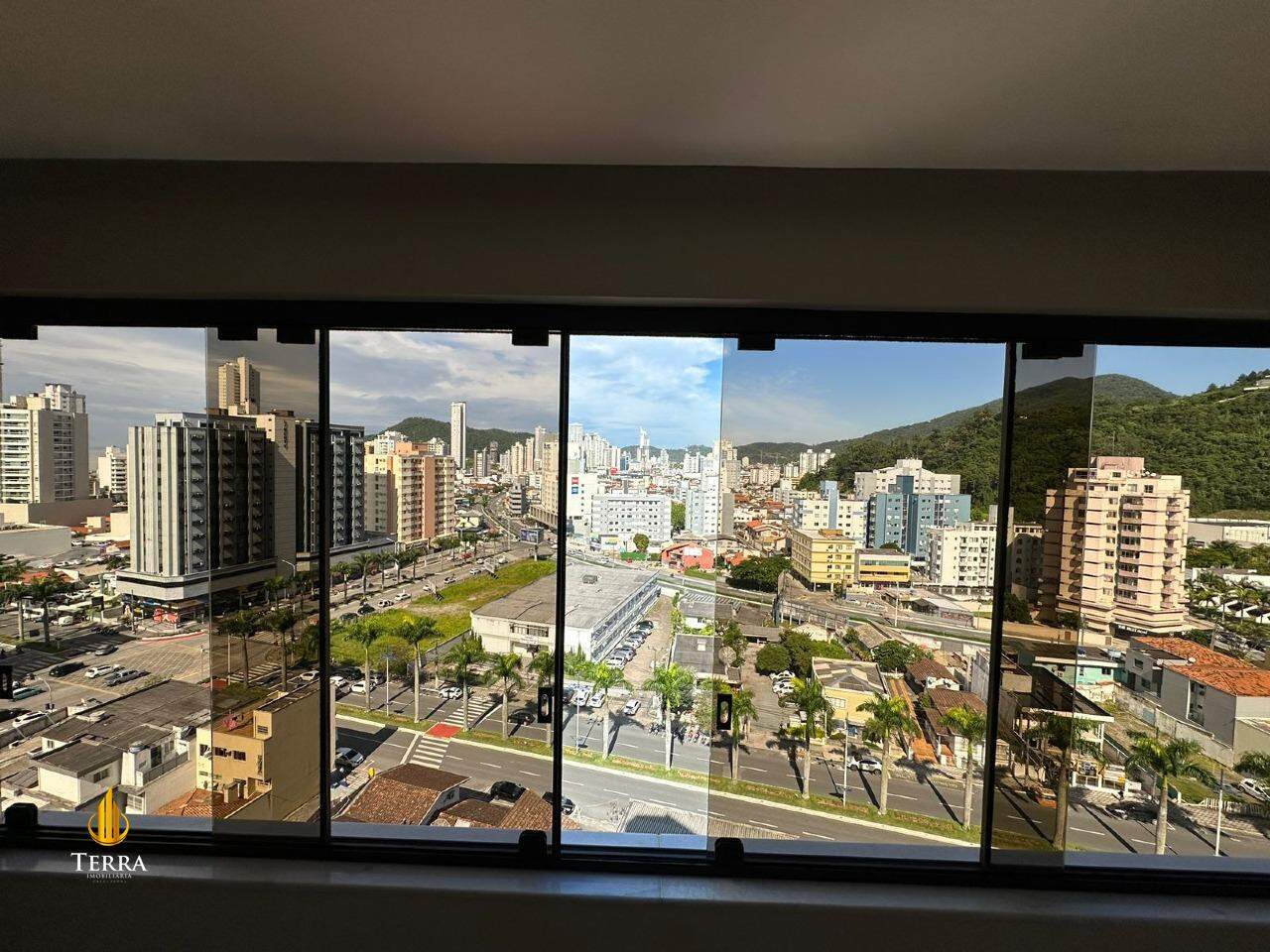 Edifício Reino Unido Apartamento com 3 quartos, Centro: 