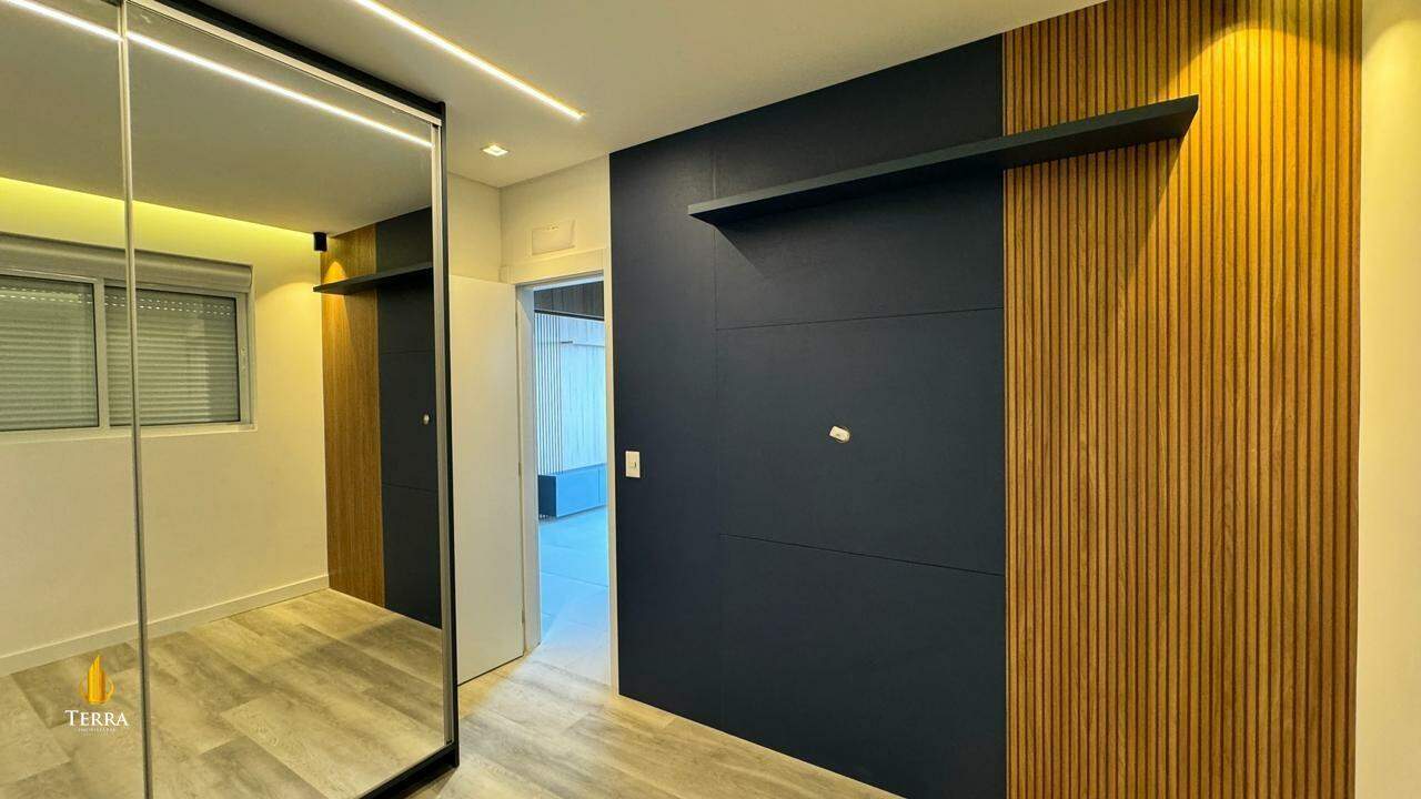 Apartamento com 1 quarto, Praia Brava: 