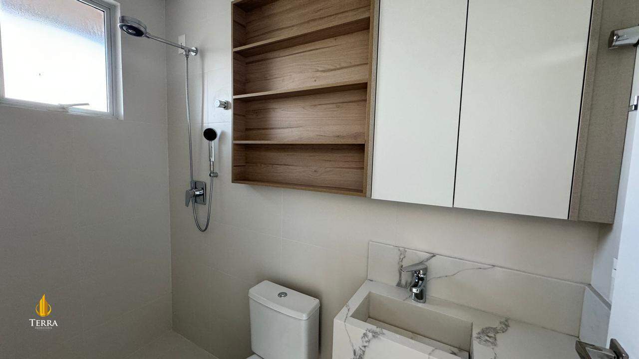 Apartamento com 1 quarto, Praia Brava: 