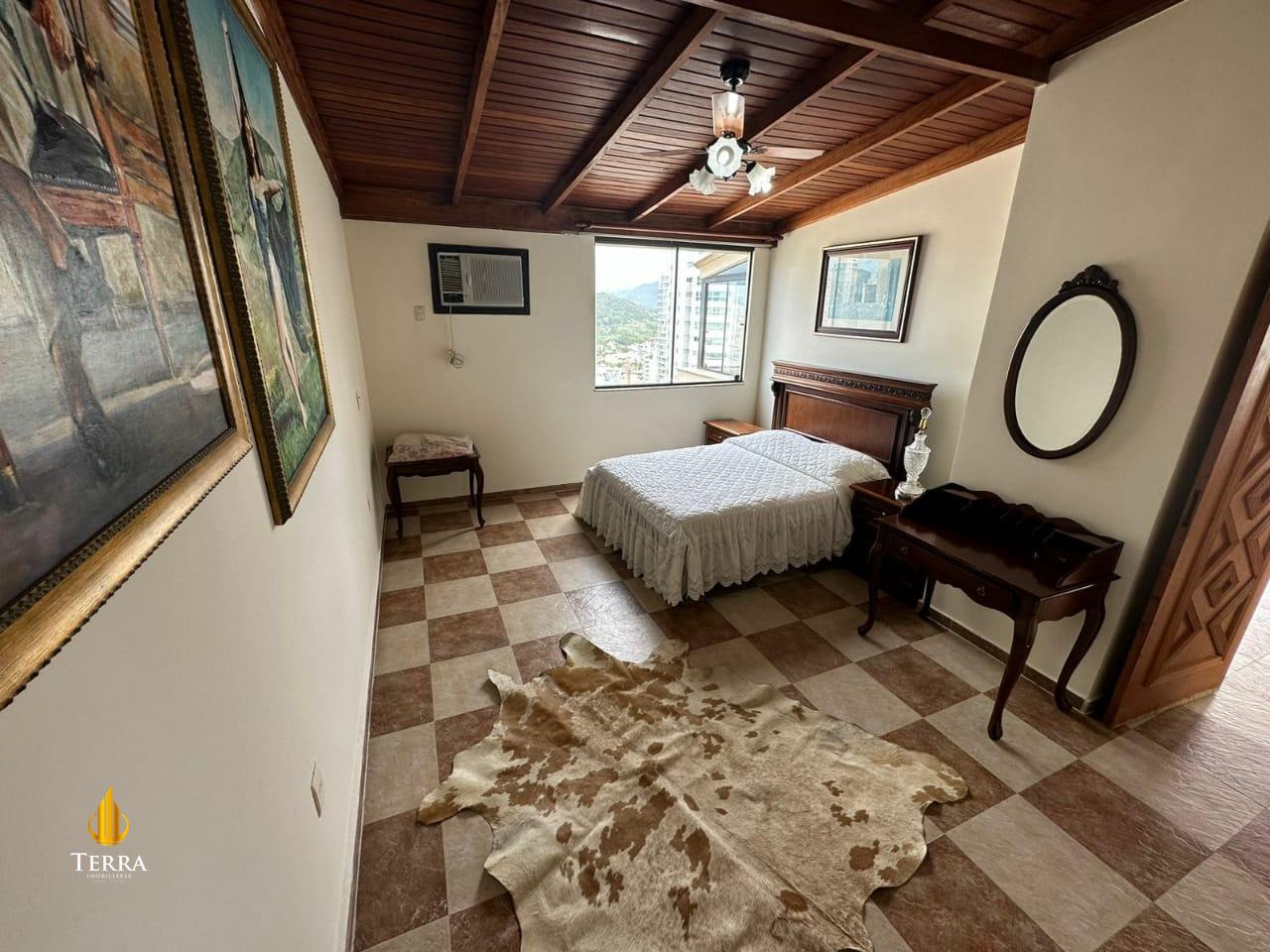 Edifício Dom Gabriel Apartamento com 5 quartos, Centro: