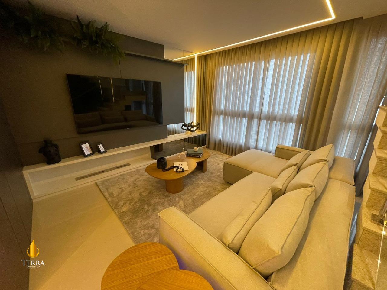 Hamptons Village Apartamento com 3 quartos, Centro: 