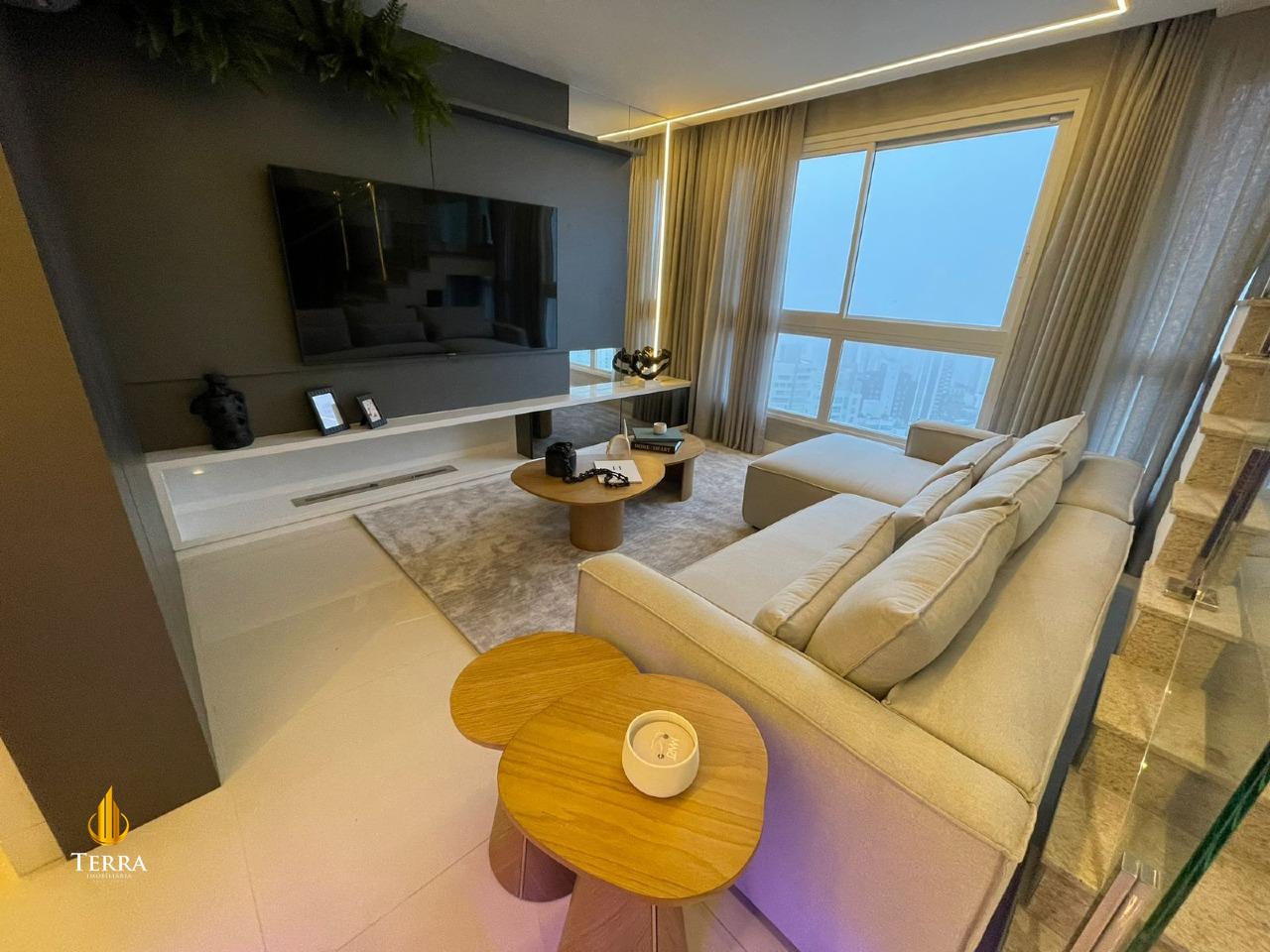 Hamptons Village Apartamento com 3 quartos, Centro: 