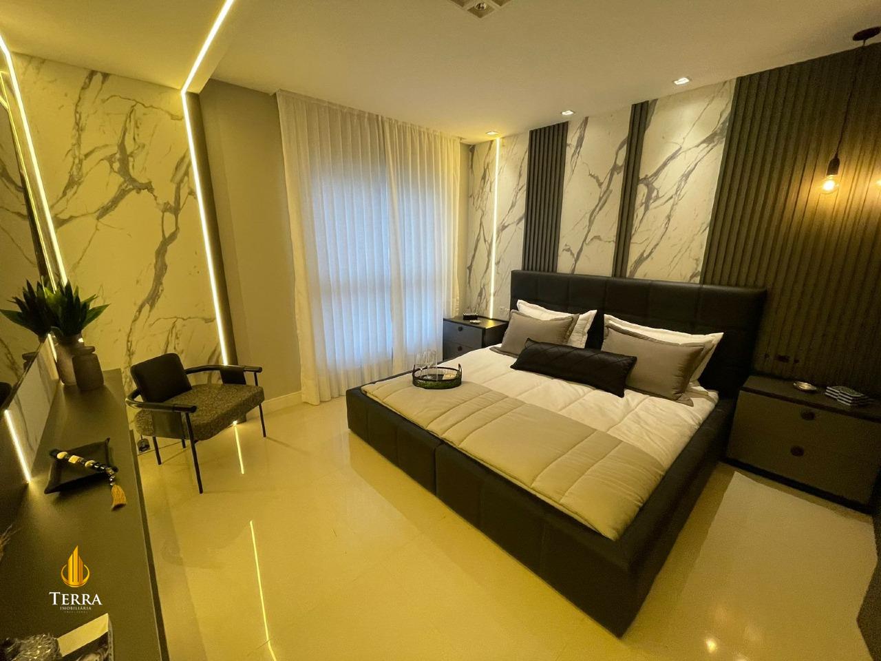 Hamptons Village Apartamento com 3 quartos, Centro: 