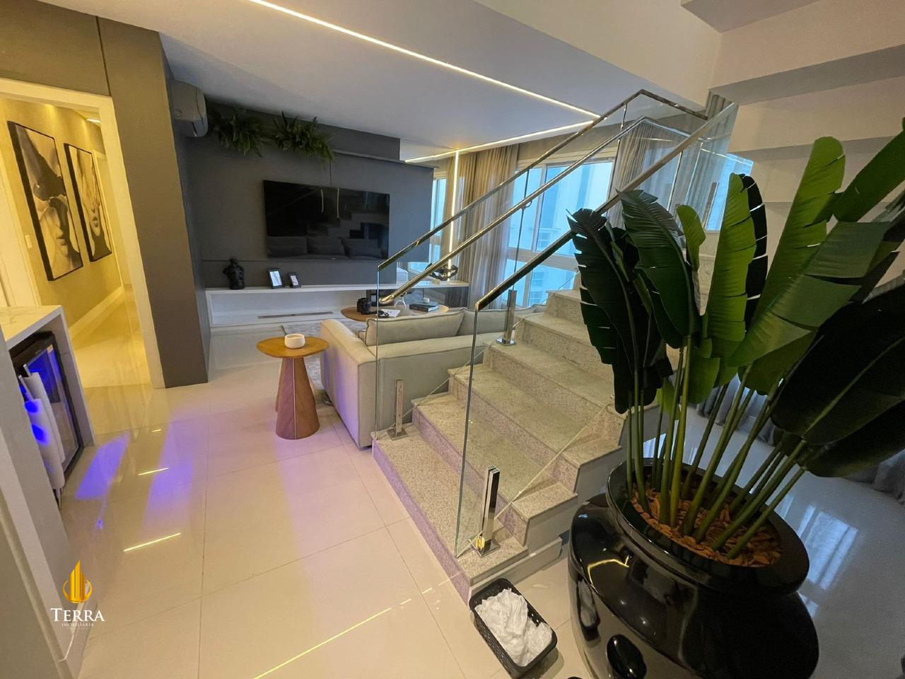 Hamptons Village Apartamento com 3 quartos, Centro: 