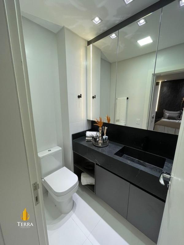 Hamptons Village Apartamento com 3 quartos, Centro: 