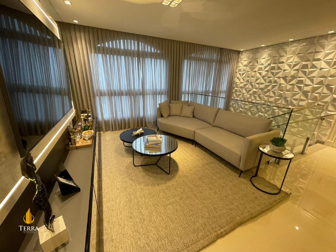 Hamptons Village Apartamento com 3 quartos, Centro: 