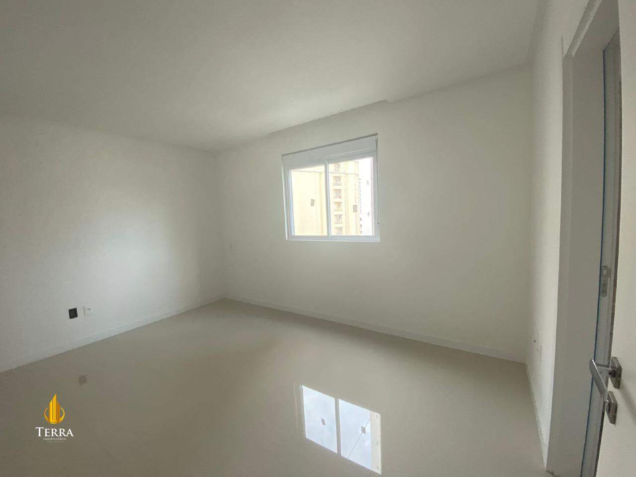 Edifício Gran Vintage Apartamento com 3 quartos, Centro: 