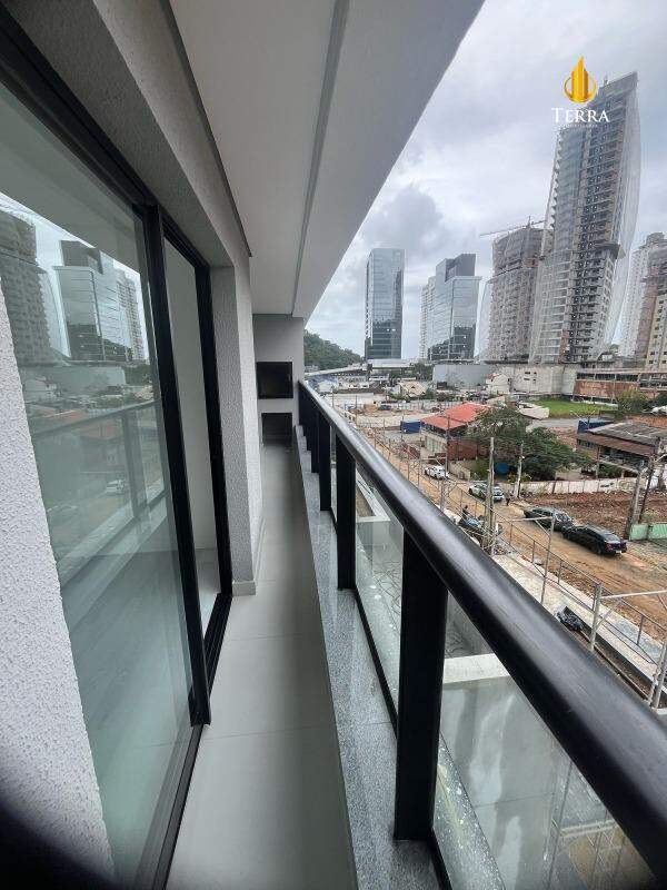 Brava Valley Home Club Apartamento com 3 quartos, Praia Brava: 