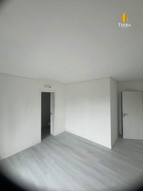 Brava Valley Home Club Apartamento com 3 quartos, Praia Brava: 