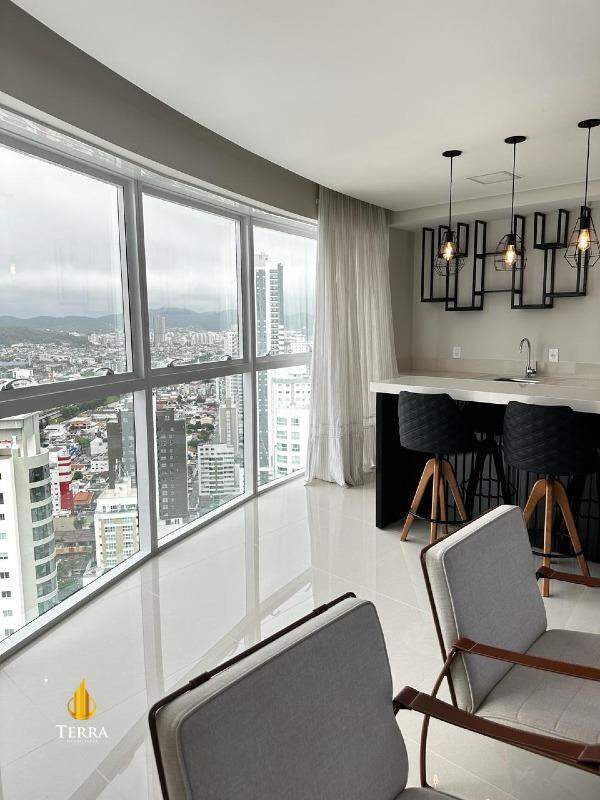 Magnifique Tower Residence Apartamento com 3 quartos, Centro: 