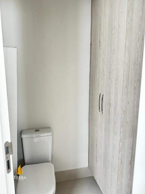Magnifique Tower Residence Apartamento com 3 quartos, Centro: 