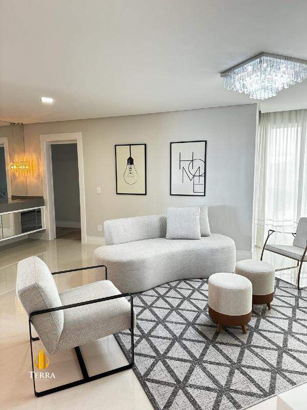Magnifique Tower Residence Apartamento com 3 quartos, Centro: 