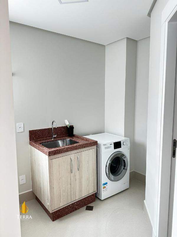 Magnifique Tower Residence Apartamento com 3 quartos, Centro: 
