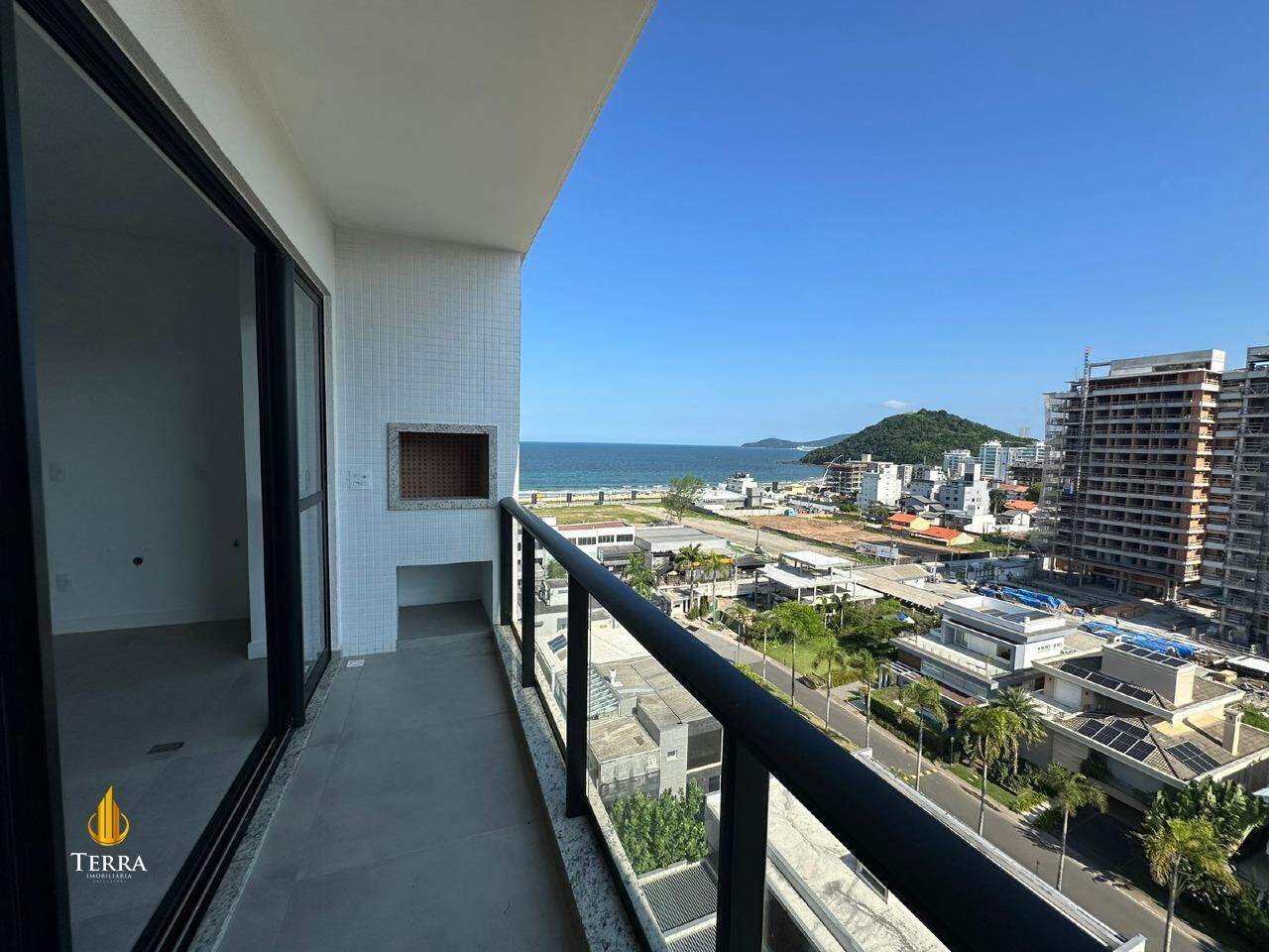 Apartamento com 3 quartos, Praia Brava de Itajaí: 