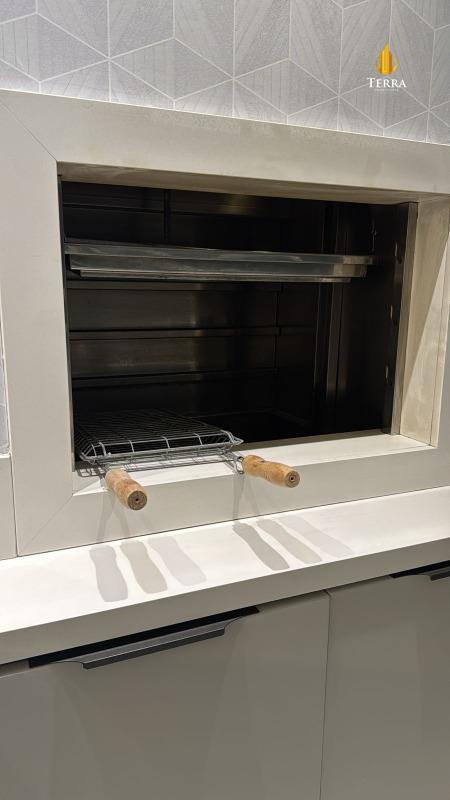 Edifício Barra Tower Apartamento com 4 quartos, Centro: