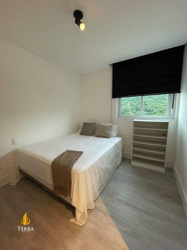 Edifício Barra Tower Apartamento com 4 quartos, Centro: 