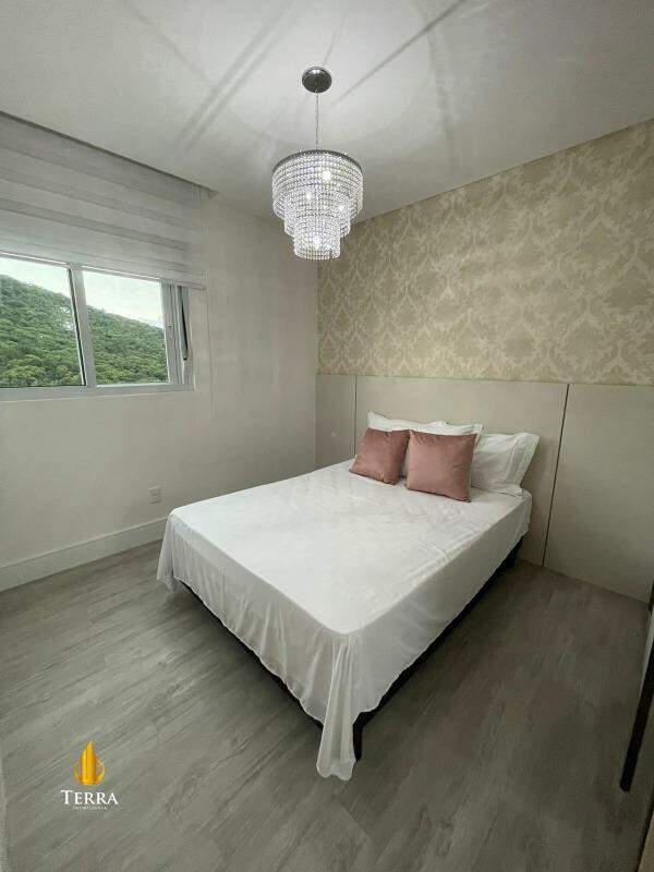 Edifício Barra Tower Apartamento com 4 quartos, Centro: 