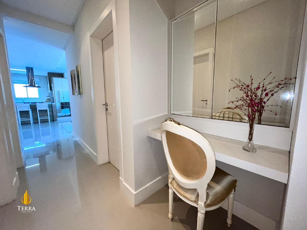 Sistina Tower Apartamento com 3 quartos, Centro: 