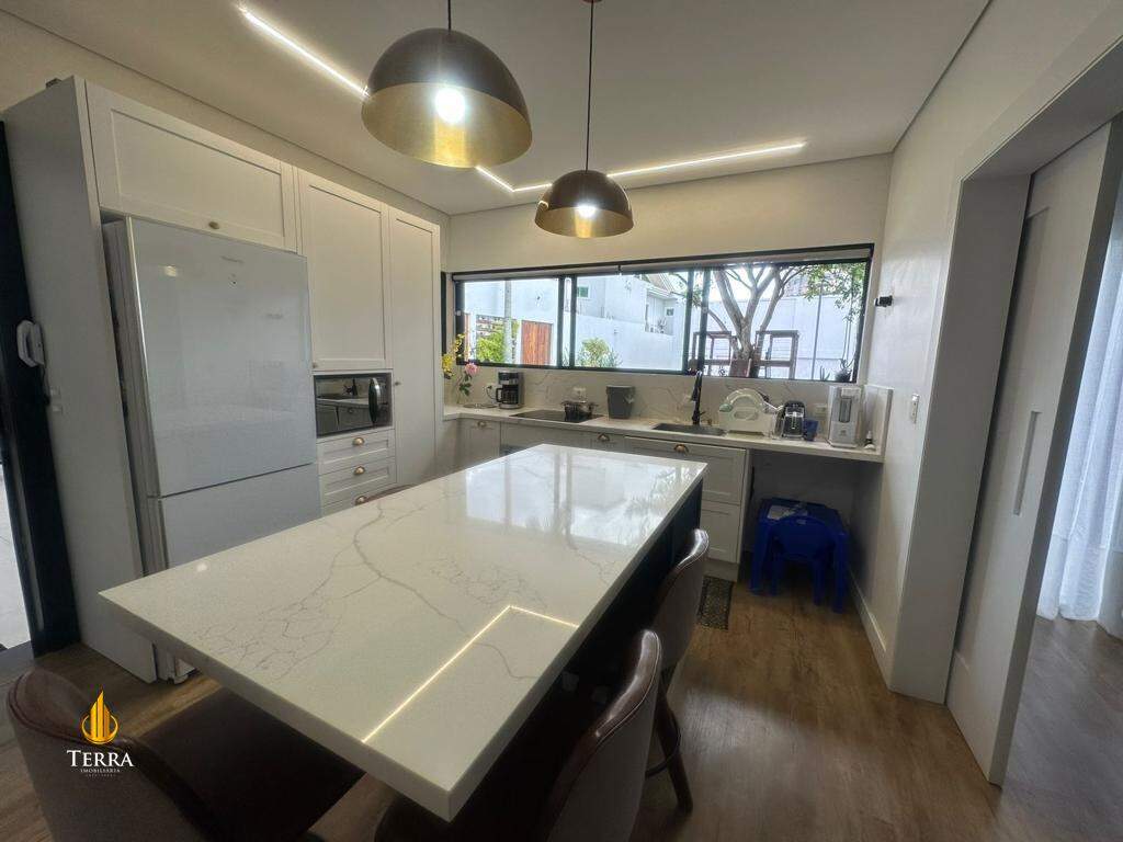  Casa com 3 quartos, Centro: 