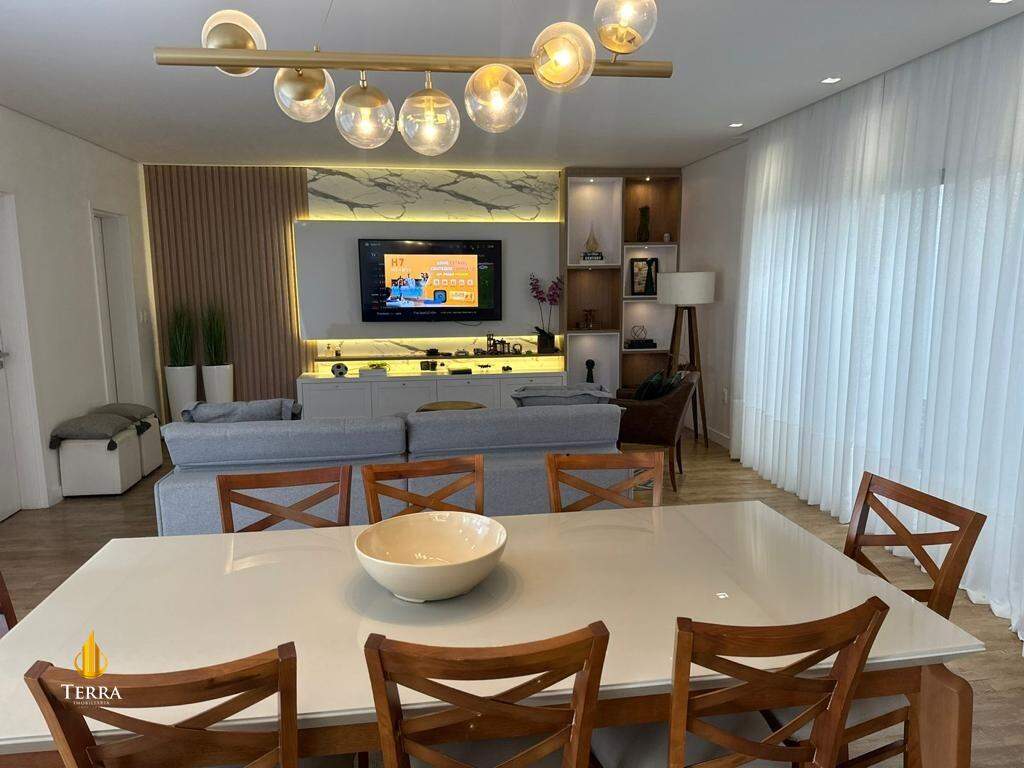 Casa com 3 quartos, Centro: