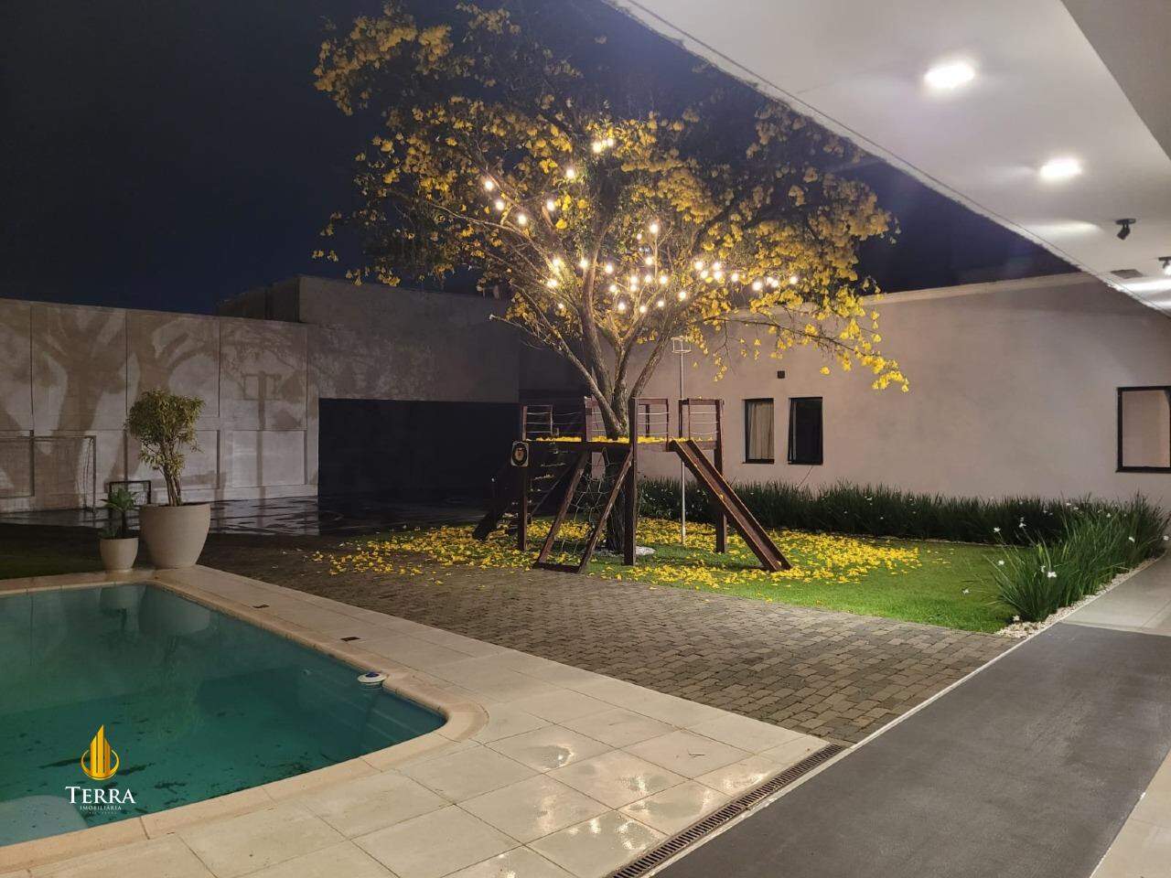  Casa com 3 quartos, Centro: 
