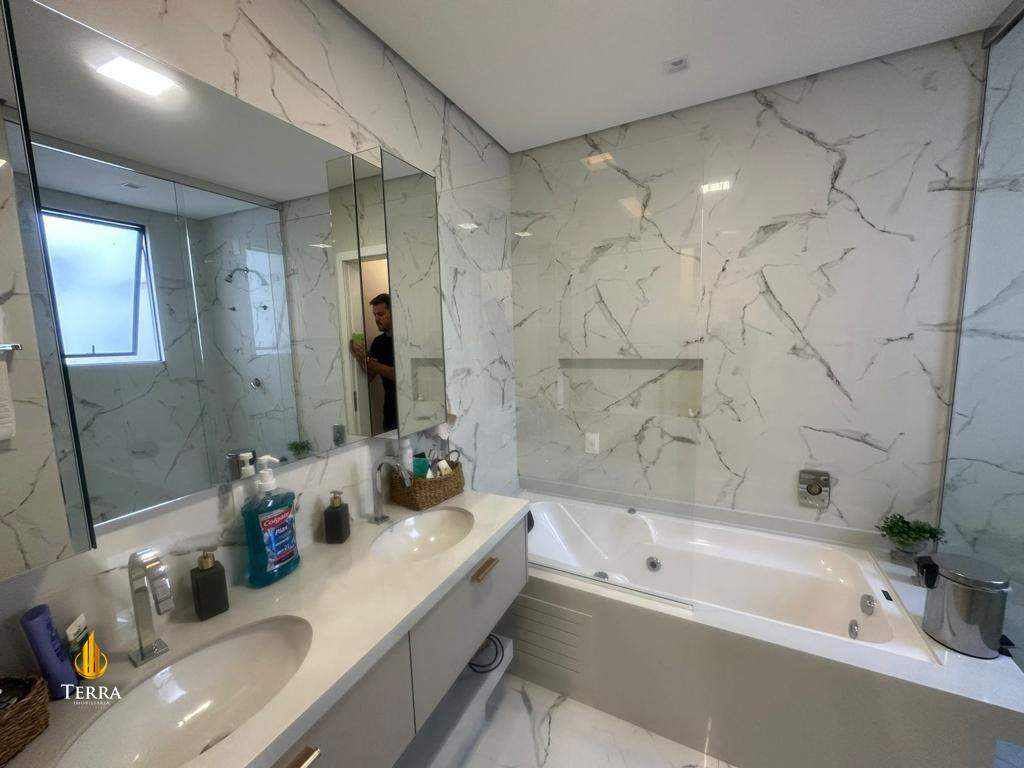  Casa com 3 quartos, Centro: 