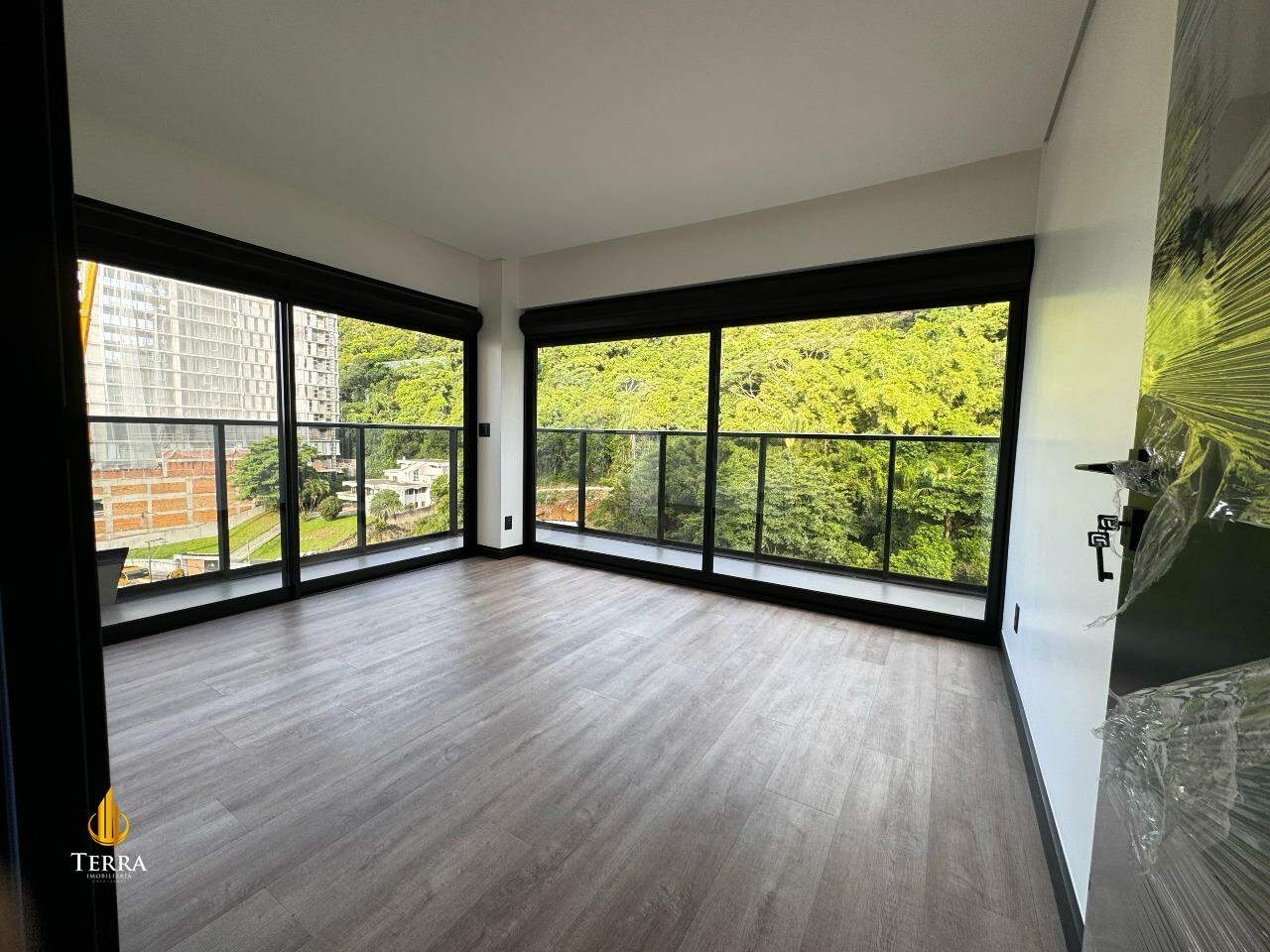 Edifício Serenity Tower Apartamento com 3 quartos, Fazenda: 