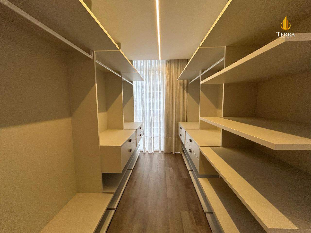Le Blanc Praia Brava Apartamento com 4 quartos, Praia Brava: 