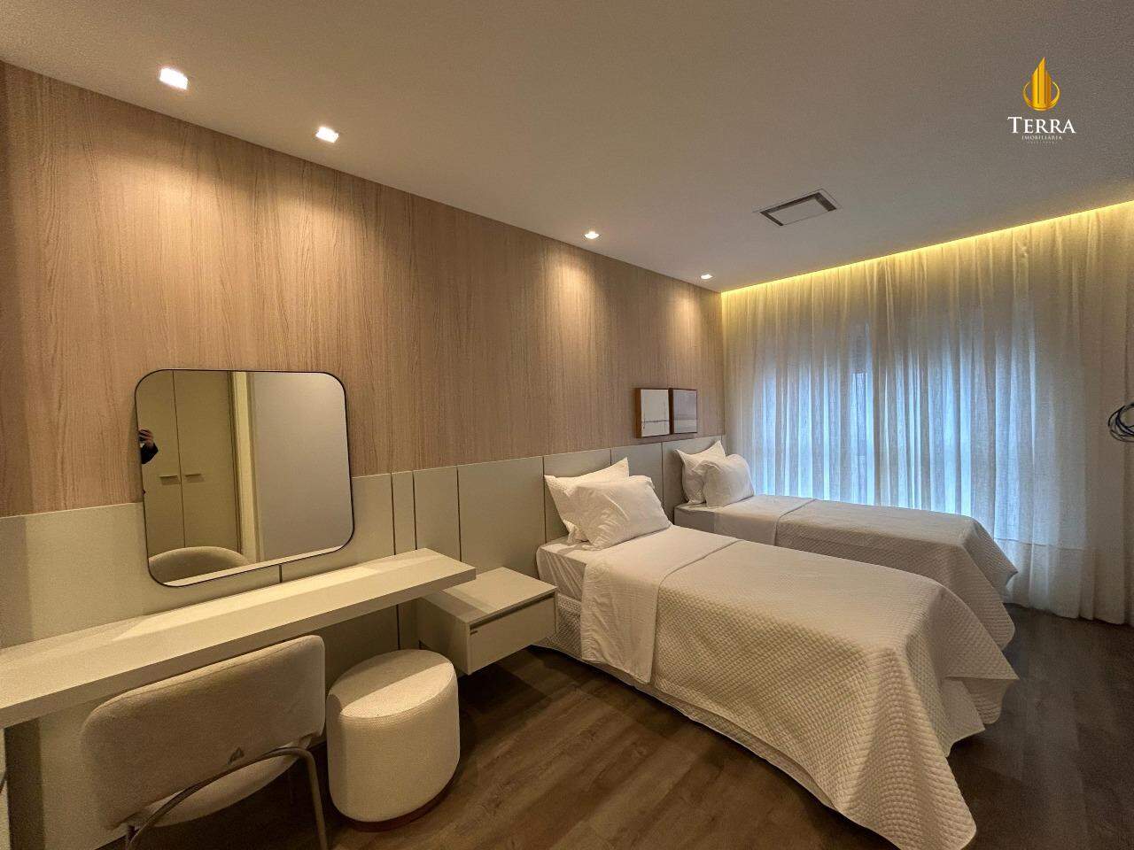 Le Blanc Praia Brava Apartamento com 4 quartos, Praia Brava: 