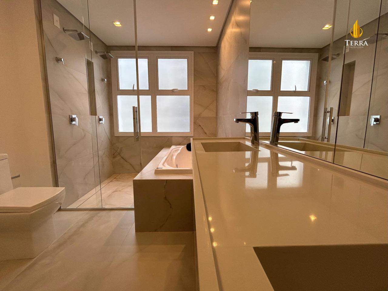 Le Blanc Praia Brava Apartamento com 4 quartos, Praia Brava: 