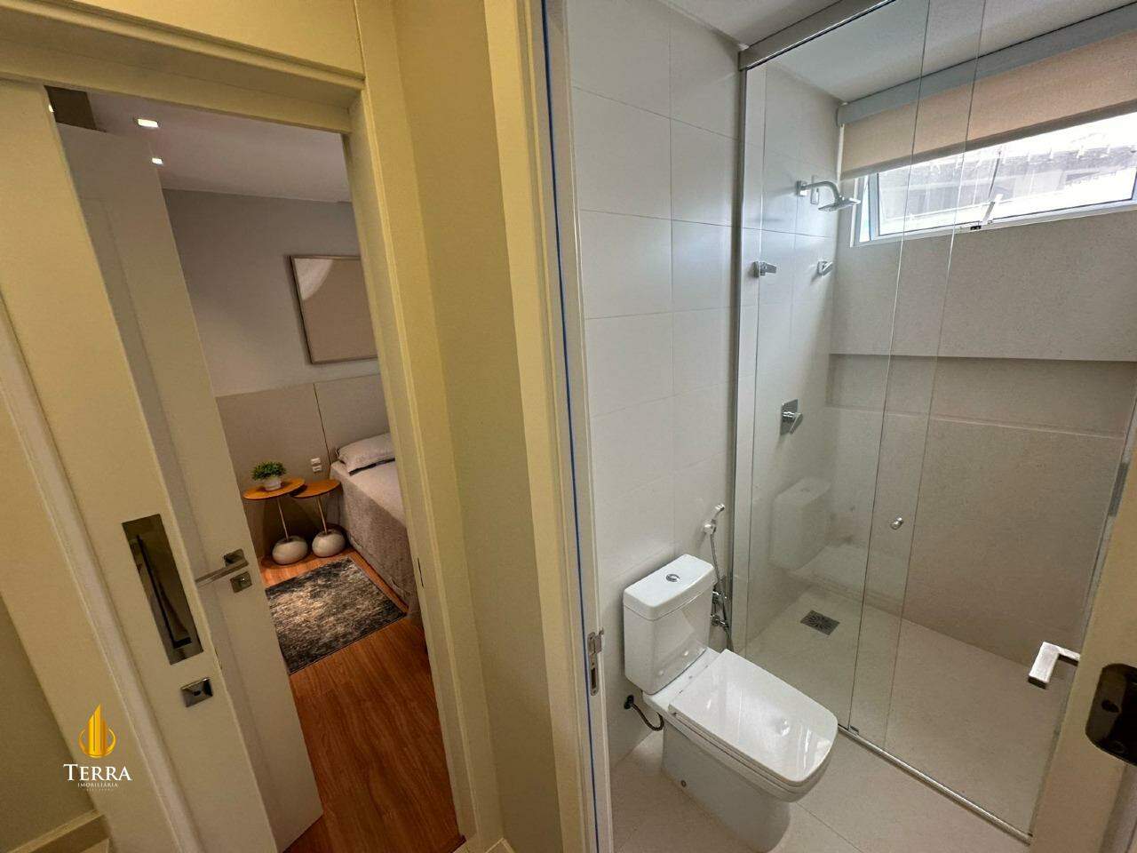 Edifício Via Marina Apartamento com 4 quartos, Centro: 
