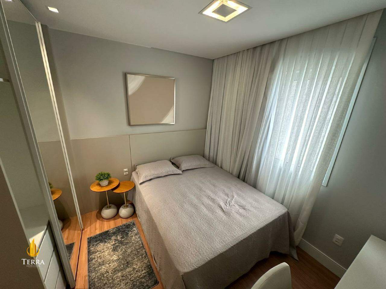 Edifício Via Marina Apartamento com 4 quartos, Centro: 