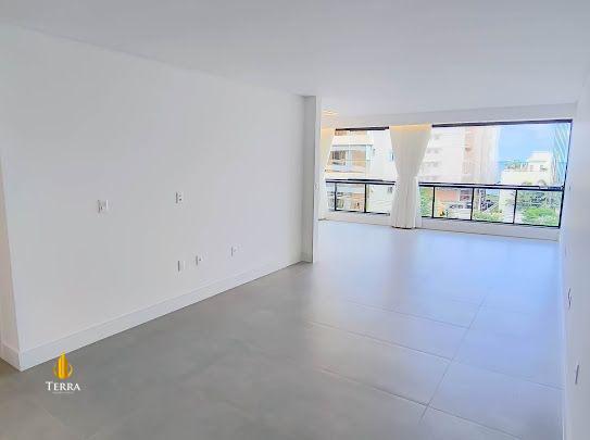 Residencial Ilha de Maui Apartamento com 2 quartos, Praia Brava: 