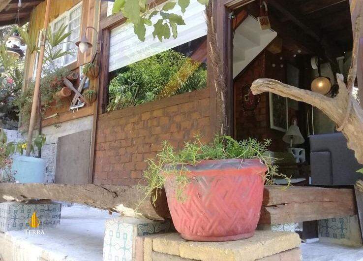  Terreno com , Praia do Estaleiro: 