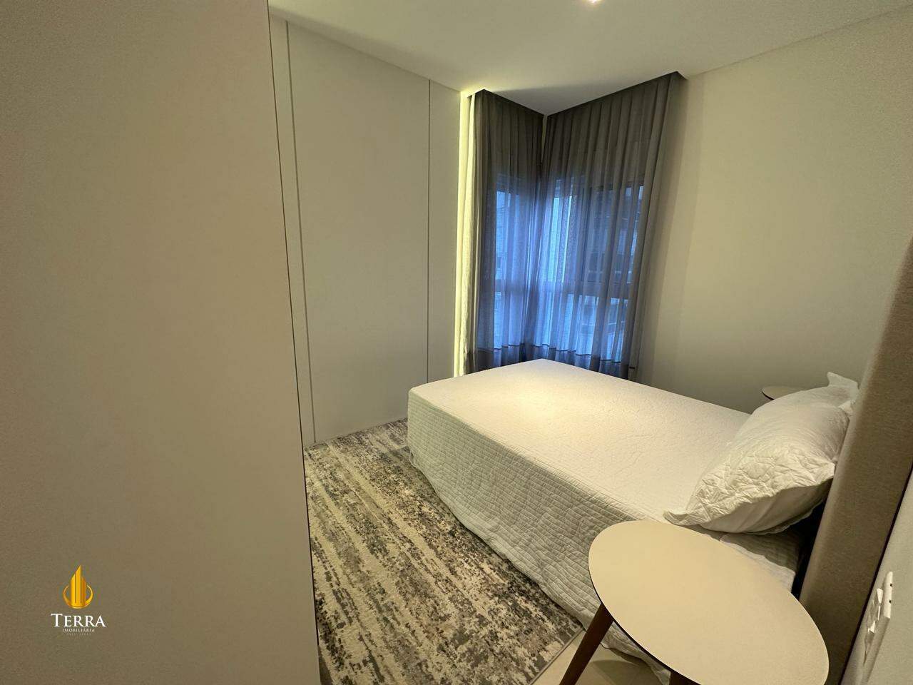 Hamptons Village Apartamento com 4 quartos, Centro: 