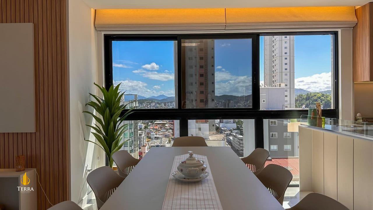 Edifício Dresden Residence Cobertura com 4 quartos, Centro: 