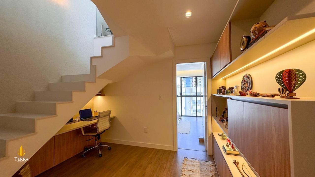 Edifício Dresden Residence Cobertura com 4 quartos, Centro: