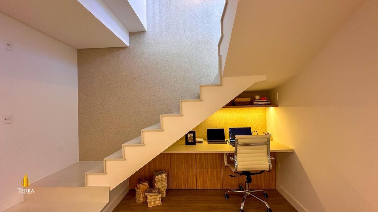 Edifício Dresden Residence Cobertura com 4 quartos, Centro: