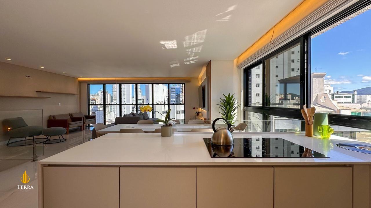 Edifício Dresden Residence Cobertura com 4 quartos, Centro: 