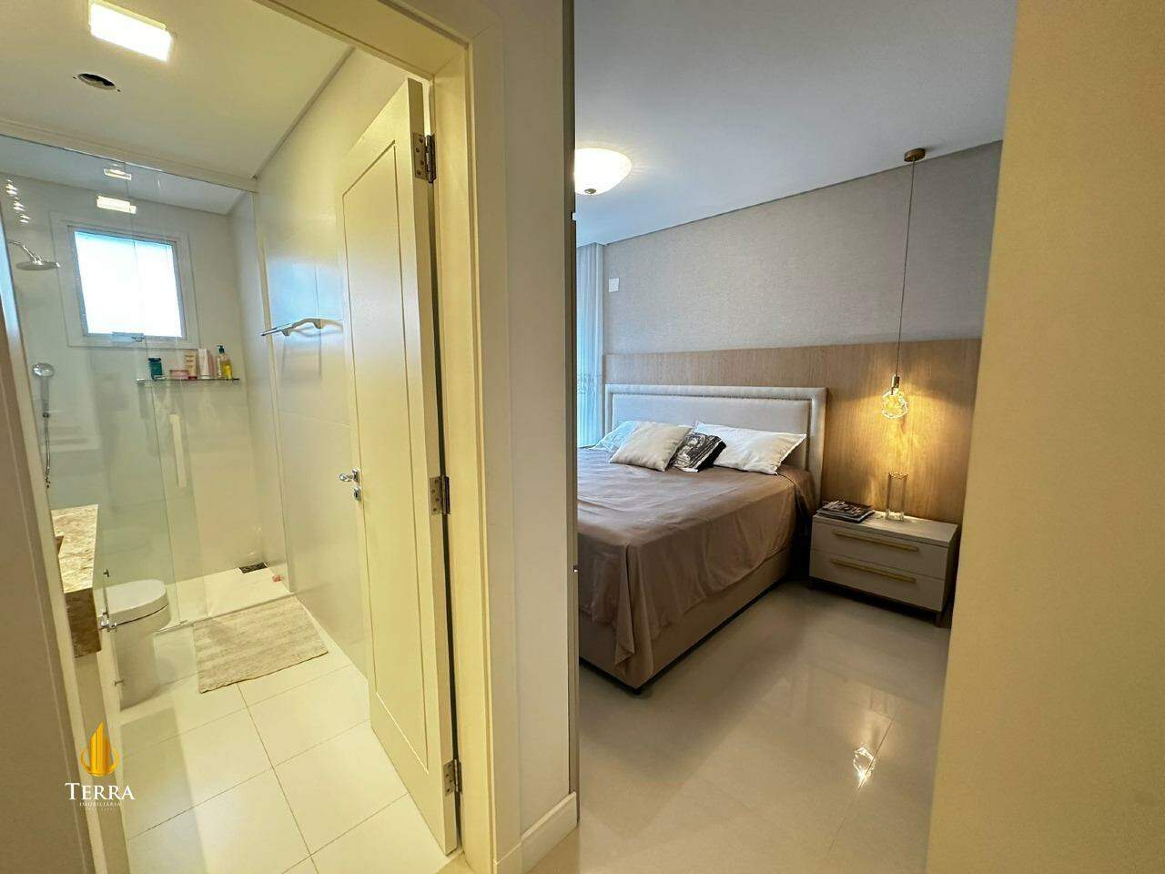 Hamptons Village Apartamento com 4 quartos, Centro: 