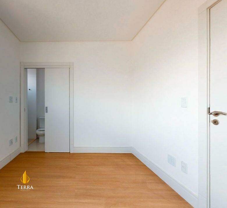 Edifício San Gennaro Apartamento com 3 quartos, Centro: 