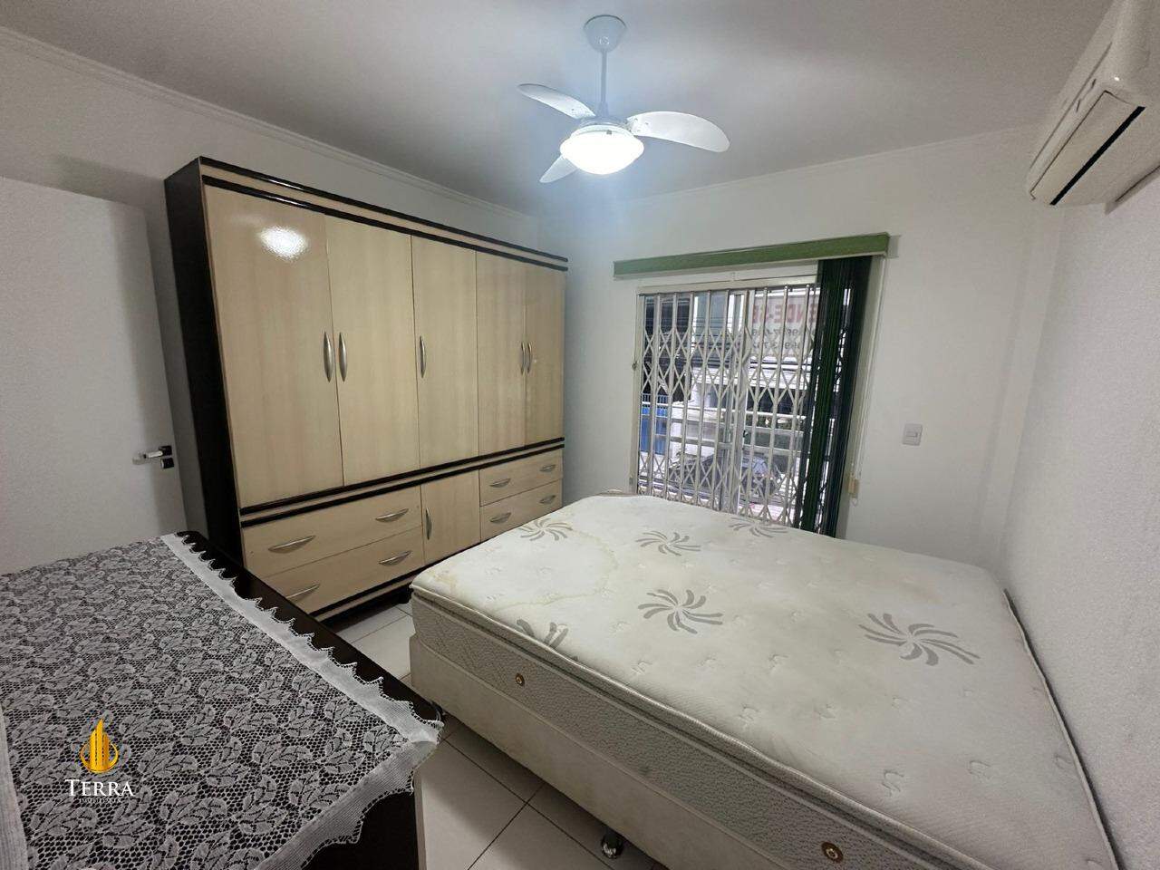 Edifício Dona Henriqueta Apartamento com 2 quartos, Centro: 