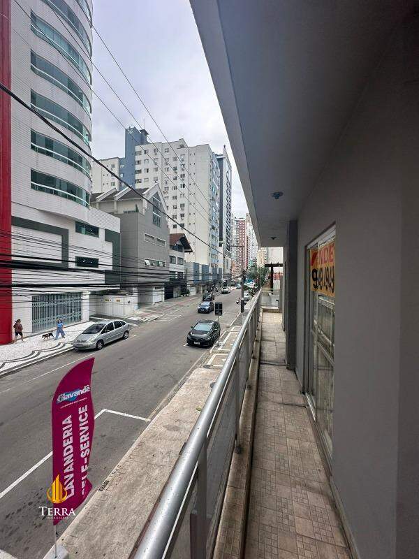 Edifício Dona Henriqueta Apartamento com 2 quartos, Centro: 