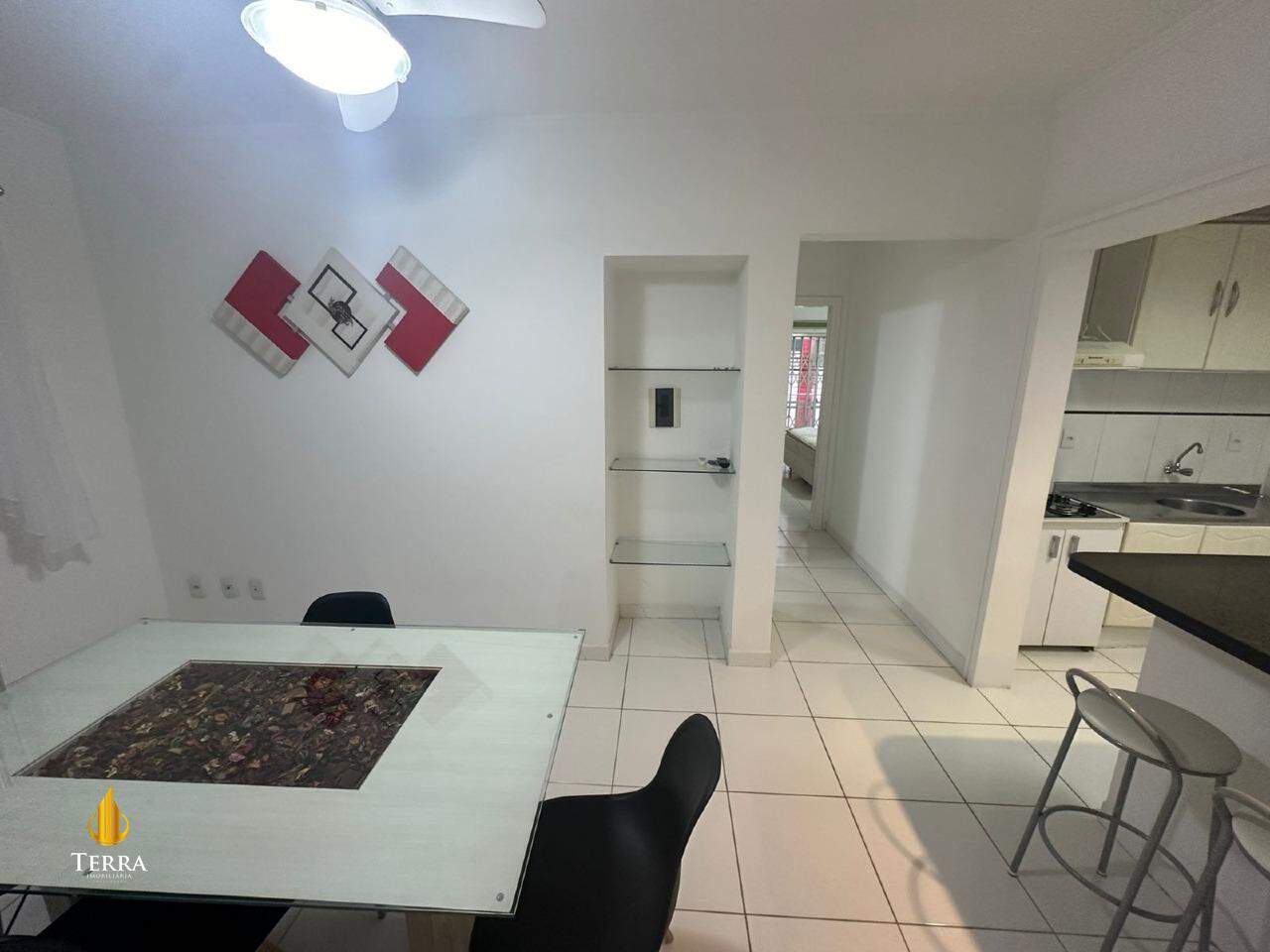 Edifício Dona Henriqueta Apartamento com 2 quartos, Centro: 