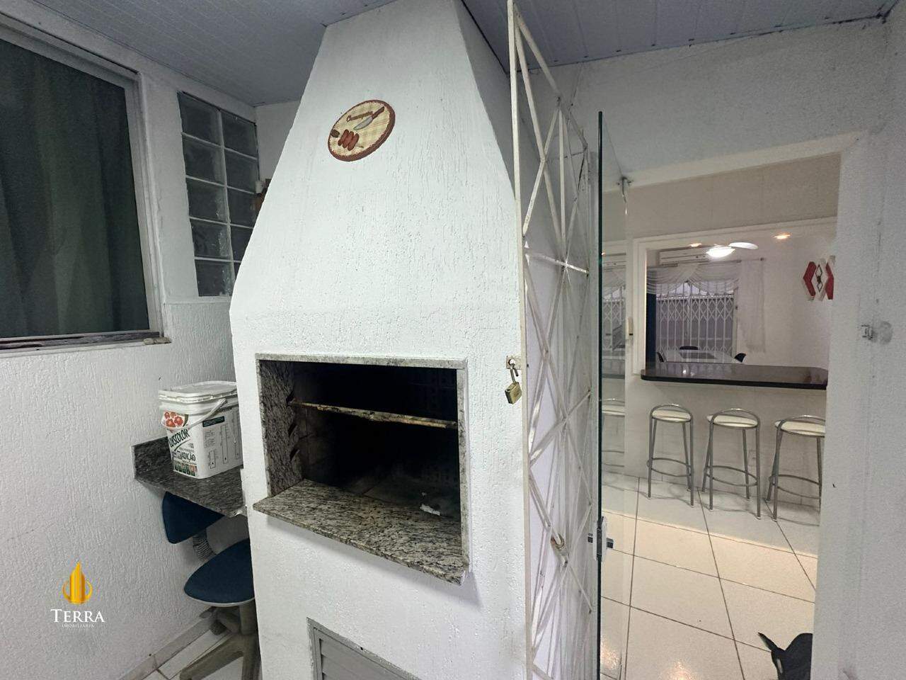Edifício Dona Henriqueta Apartamento com 2 quartos, Centro: 