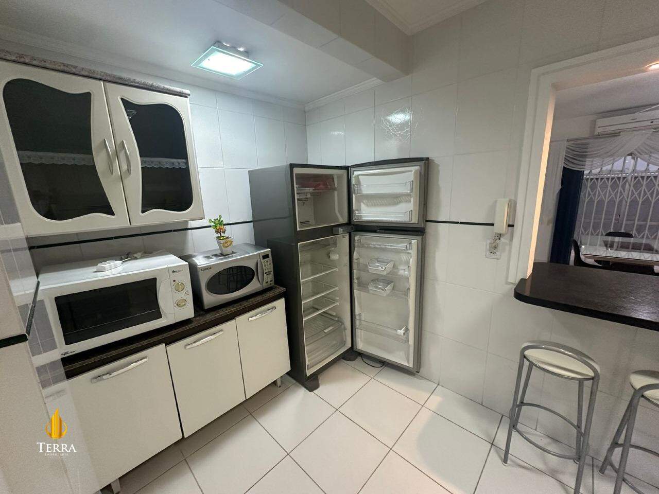 Edifício Dona Henriqueta Apartamento com 2 quartos, Centro: 