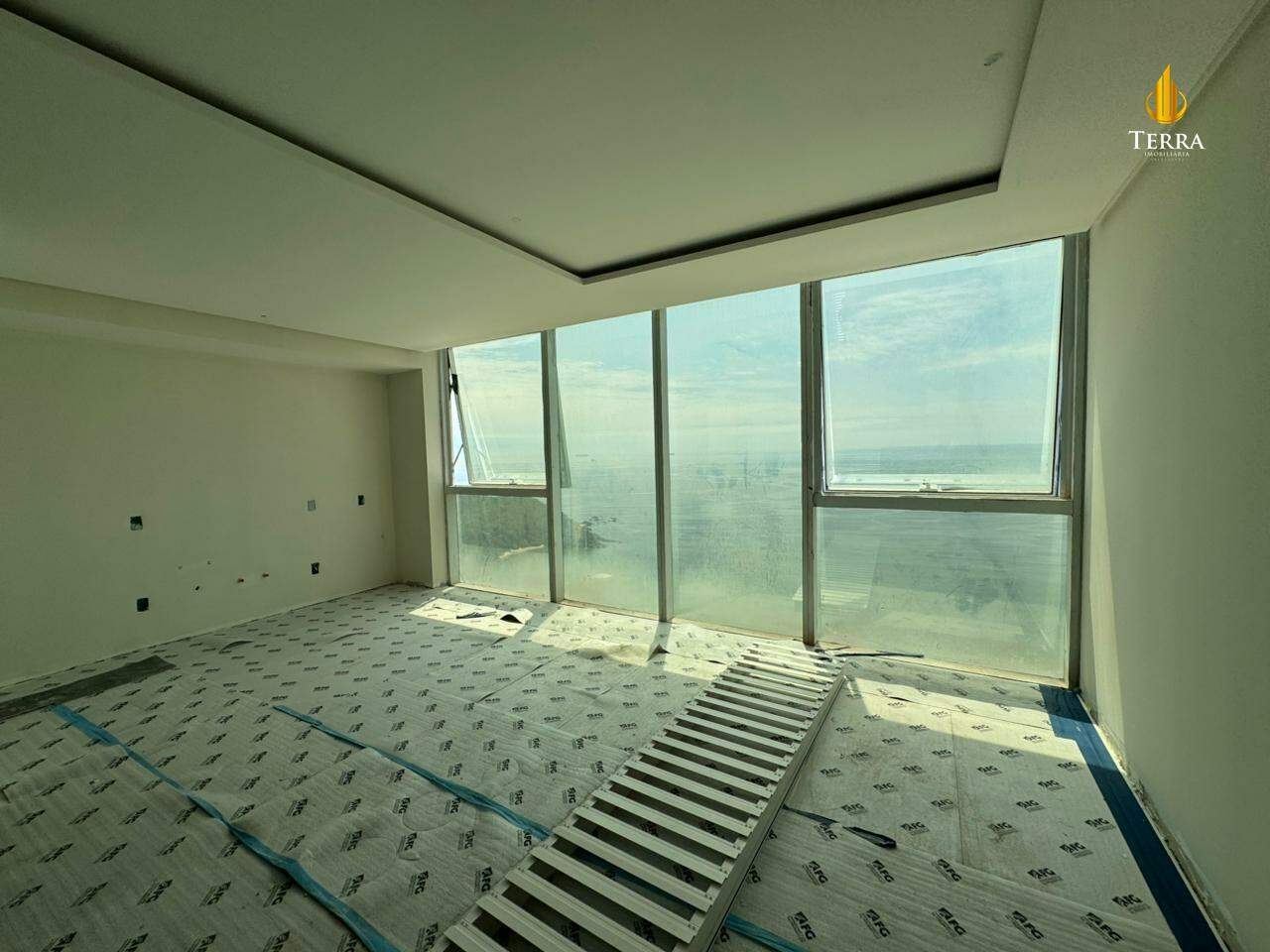 Boreal Tower Apartamento com 4 quartos, Centro: 